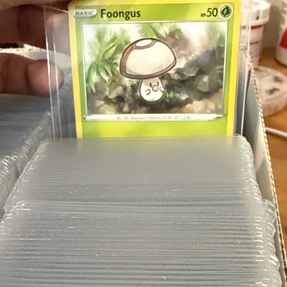 Pokemon Card - 200 Pack (Mixed) - Picture 3 of 16